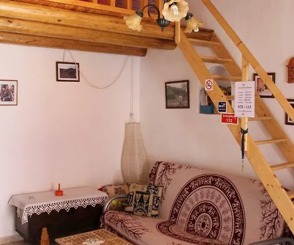 Horta Do Ze Miguel * 몬시크